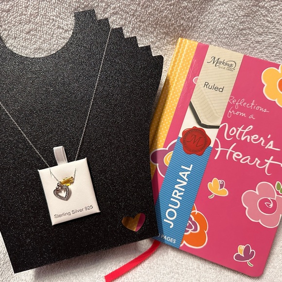 Jewelry - NWT 925 Sterling Silver mother/child Heart Necklace with Journal